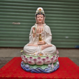 Tượng Quan Thế Âm Bồ Tát bằng sứ Đức Hóa 14inch
