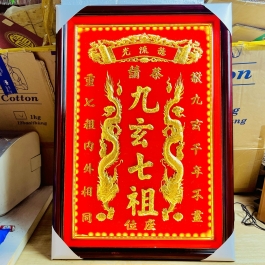 [42x60] Cửu Huyền Thất Tổ dát vàng  24 k khung gỗ Ngang 42cm x Cao 60cm - có đèn