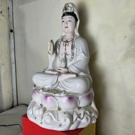 Tượng Quan Âm gốm sứ cao cấp ngồi trên đài sen cao 41cm