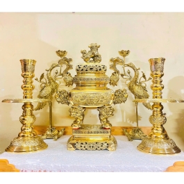Bộ Ngũ Sự Đỉnh Vuông  Bằng Đồng Cao 33cm thương hiệu Vĩnh Tiến sản xuất tại Việt Nam (Bộ số 1)