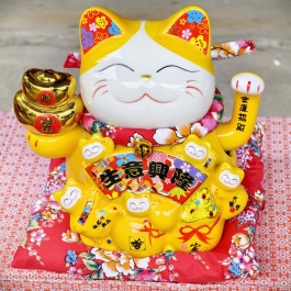 Mèo Thần Tài  Tay Cầm Thỏi Kim Nguyên Bảo Gốm Sứ Cao Cấp cao 20cm – Màu Vàng