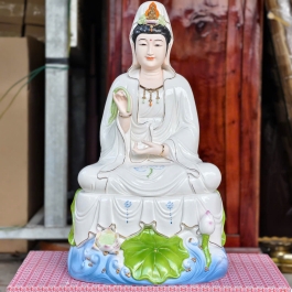 Tượng Quan Thế Âm Bồ Tát bằng sứ đức hóa cao cấp ngồi trên đài sen cao 50cm