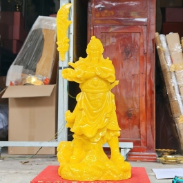 Tượng Quan Công bằng Bột Đá Vàng – Thần Hộ Pháp Trấn Trạch Chiêu Tài cao 47cm