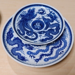 Đĩa sứ thờ họa tiết long phụng bằng gốm Bát Tràng (Mẫu ngẫu nhiên, nhiều kích cỡ)