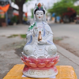 Tượng Phật Quan Thế Âm Bồ Tát bằng sứ cao 47cm