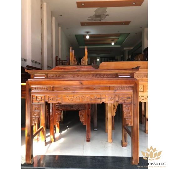 Bàn thờ gia tiên gỗ tràm bông vàng cỡ: 1m27