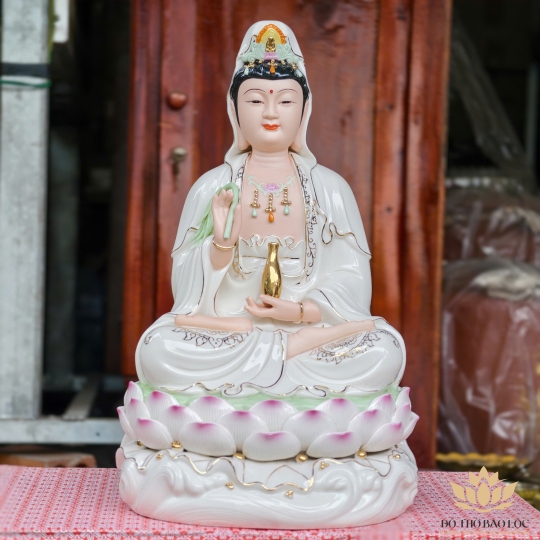 Tượng Quan Thế Âm Bồ Tát Bằng sứ đức hóa ngồi trên đài sen cao cấp cao 37cm