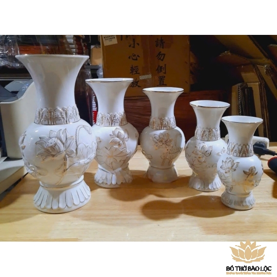 Bình bông sứ trắng bạch ngọc cao 18cm ngang 9cm