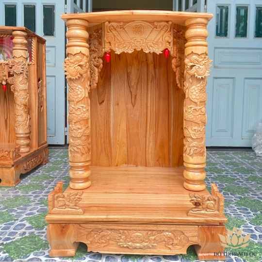 Bàn thờ thần tài thổ địa gỗ xoan đào quỳ trụ ngang 56cm x cao 80cm -Vàng