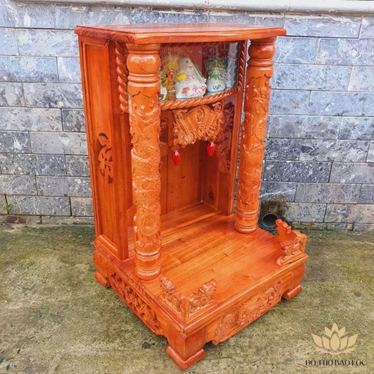 Bàn thờ thần tài thổ địa gỗ xoan đào quỳ trụ hộp điện tử ngang 48cm x cao 81cm - màu Đỏ