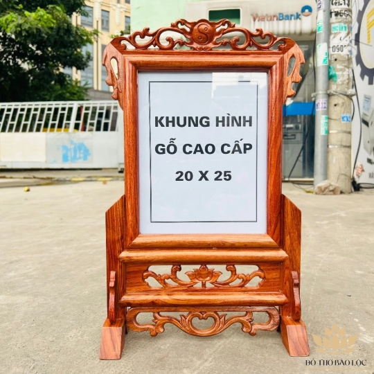 Khung ảnh, khung hình gia tiên gỗ hương 100%  để ảnh 20x25