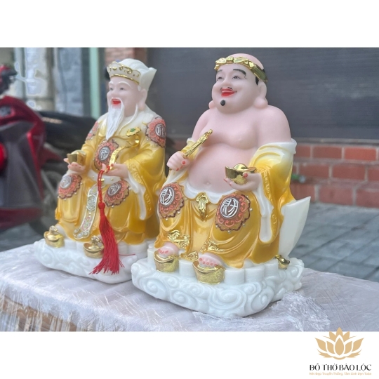 [8inch] Tượng Thần tài Thổ Địa áo gấm bằng đá nhập khẩu cao cấp cao 22cm – Màu vàng