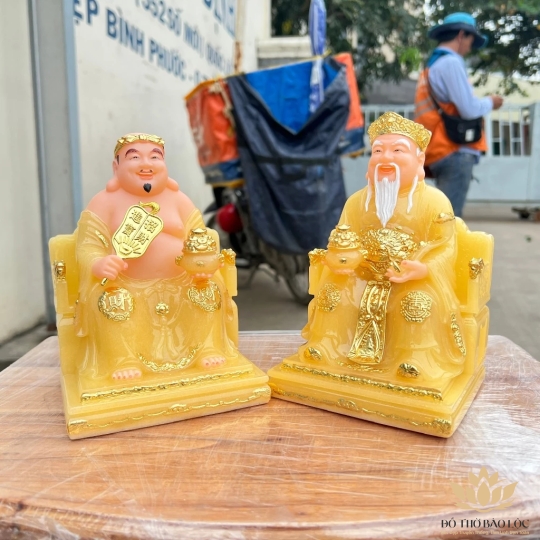 [12inch] Tượng Thần tài Thổ Địa ngồi ghế đá nhập khẩu mẫu mới nhất cao 30cm –Vàng