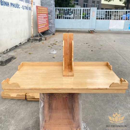 Bàn thờ treo tường gỗ sồi 100 % ngang 68cm