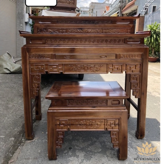 Bàn thờ gia tiên gỗ tràm bông vàng 2 tầng ,bàn mẹ bồng con ngang 1m47