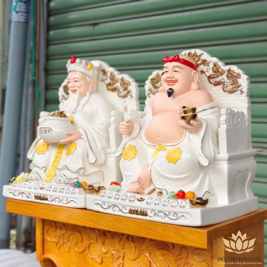 Tượng Thần Tài Thổ Địa Ngồi Ghế Bằng Sứ Đức Hóa Nhập Khẩu Cao Cấp Màu Trắng cao 29cm