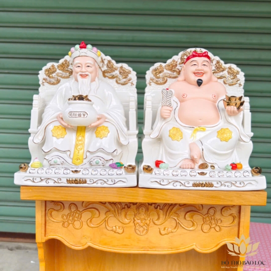 Tượng Thần Tài Thổ Địa Ngồi Ghế Bằng Sứ Đức Hóa Nhập Khẩu Cao Cấp Màu Trắng cao 29cm