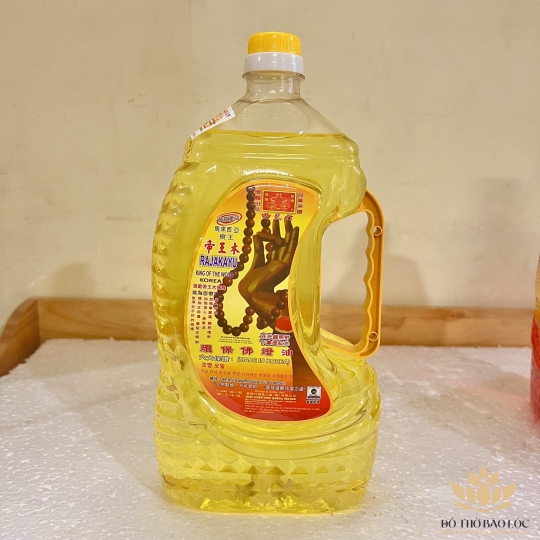 Dầu Cát Tường lưu ly 1.2kg màu vàng dùng trong thờ cúng