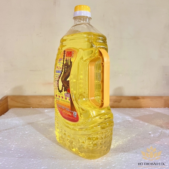 Dầu Cát Tường lưu ly 1.2kg màu vàng dùng trong thờ cúng