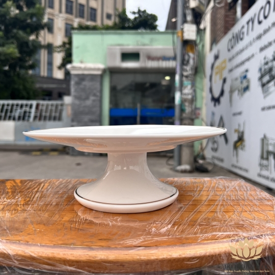 Đĩa sứ thờ họa tiết Đá Hoa Cương ngang 20cm cao 7.5cm – Trắng ( đĩa sứ)