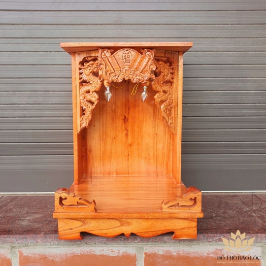 Bàn thờ thần tài ông địa gỗ xoan đào ngang 35cm lọng cực đẹp rẻ và bền bỉ hai màu vàng nhạt và đỏ