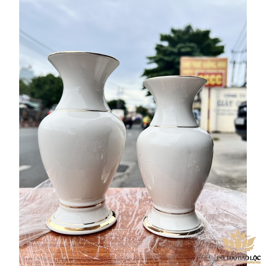 Bình hoa thờ cúng sứ họa tiết Đá Hoa Cương cao 20cm ngang 9cm – Màu Trắng