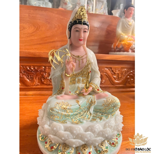 Tượng Phật Quan Âm Ngồi Đài Sen Cao 30cm Đá Nhập Khẩu -Màu Trắng phối Xanh