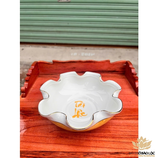 Bát Sen Thả Hoa, Bát “Minh đường tụ thủy” Vân Đá Hoa Cương Chữ Tài Lộc Màu Vàng - Ngang 22cm