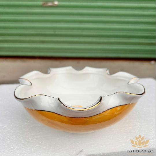 Bát Sen Thả Hoa, Bát “Minh đường tụ thủy” Vân Đá Hoa Cương Chữ Tài Lộc Màu Vàng - Ngang 22cm