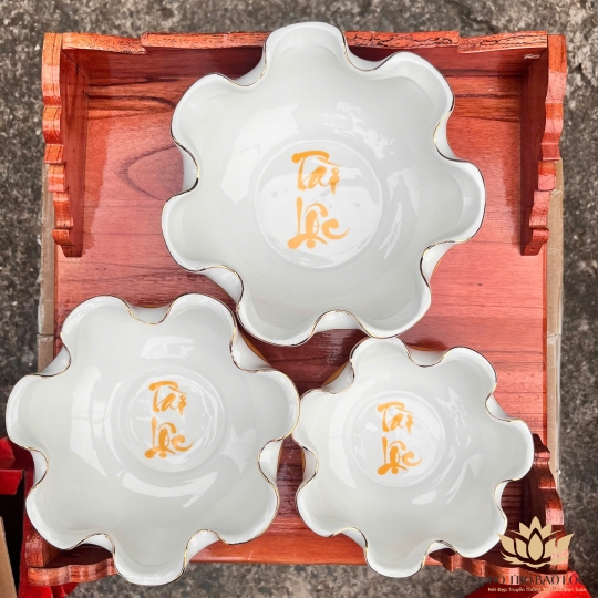 Bát Sen Thả Hoa, Bát “Minh đường tụ thủy” Vân Đá Hoa Cương Chữ Tài Lộc Màu Vàng - Ngang 17cm