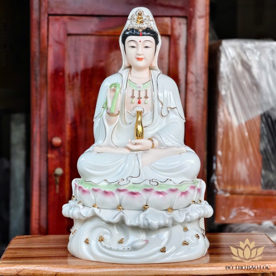 Tượng Quan Âm Bồ Tát Ngồi Đế Sen Sứ Cao Cấp – 3 cỡ