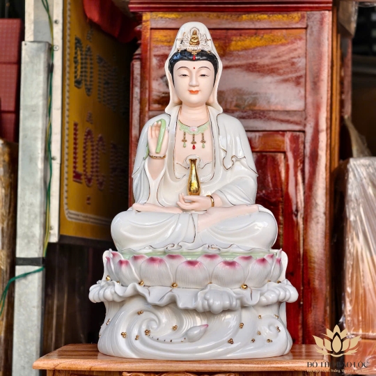 Tượng Quan Âm Bồ Tát Ngồi Đế Sen Sứ Cao Cấp – 3 cỡ