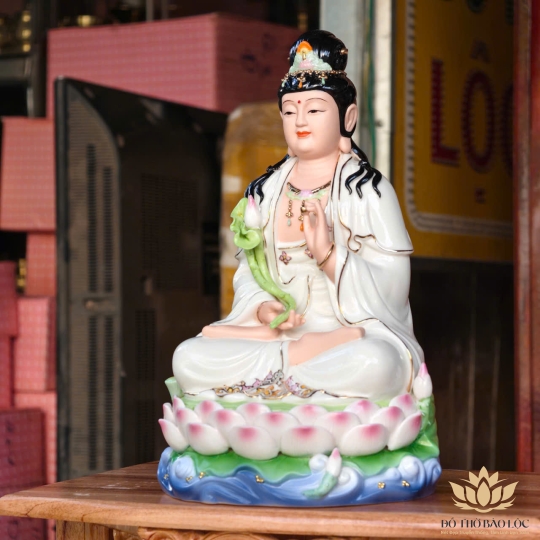 Tượng Đại Thế Chí Bồ Tát Bằng Sứ Cao Cấp cao 30cm