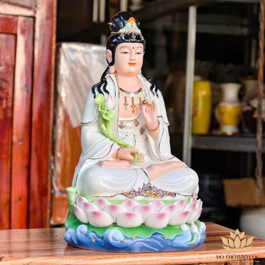 Tượng Đại Thế Chí Bồ Tát Bằng Sứ Cao Cấp cao 30cm