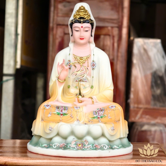Tượng Quan Thế Âm Bồ Tát Ngồi Đài Sen Bằng Đá Cao cấp Cao 30cm