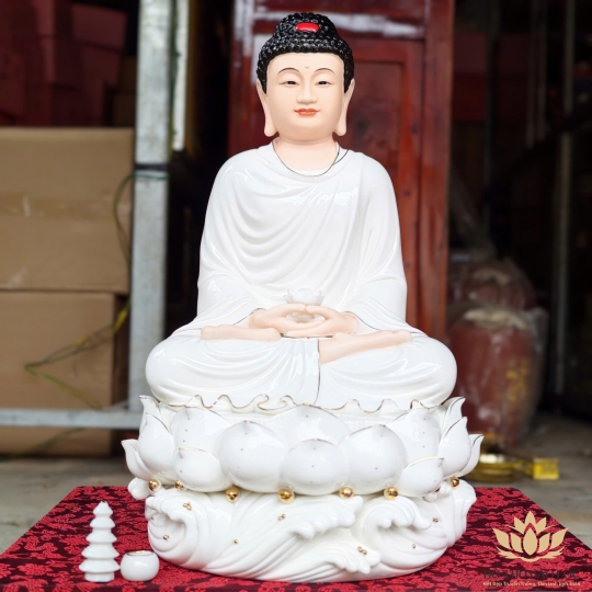 Tượng Phật Thích Ca Mâu Ni bằng sứ đức hóa ngồi trên đài sen cao cấp – 3 cỡ