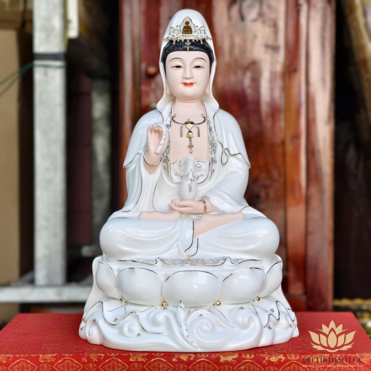 Tượng Quan Thế Âm Bồ Tát bằng sứ đức hóa cao cấp ngồi trên đài sen (3 cỡ: Cao 30cm, Cao 35cm, Cao 40cm)