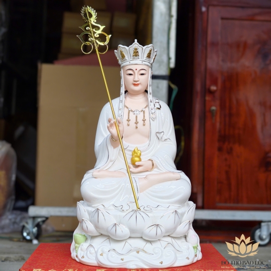 Tượng Địa Tạng Vương Bồ Tát bằng sứ đức hóa cao cấp ngồi trên đài sen (Cao 31cm, 35cm, 41cm)