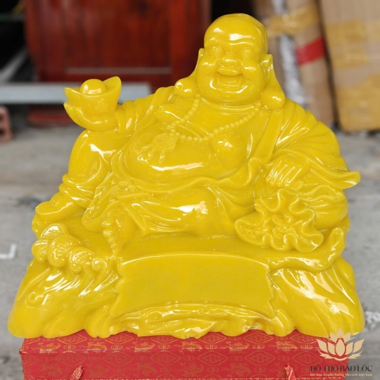 Tượng Di Lạc cầm thỏi vàng bằng bột đá mang phúc lạc và tài lộc cao 30cm
