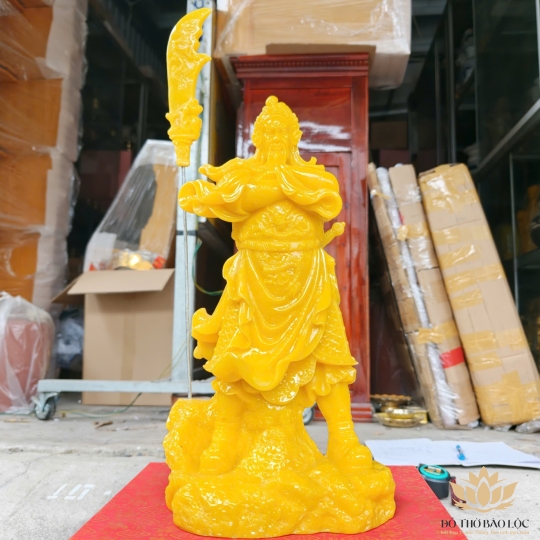 Tượng Quan Công bằng Bột Đá Vàng – Thần Hộ Pháp Trấn Trạch Chiêu Tài cao 47cm