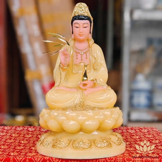 Tượng Phật Quan Thế Âm Bồ Tát màu vàng thạch anh  bằng đá cao cấp cao 30cm