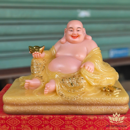 Tượng Di Lặc cầm thỏi vàng bằng đá nhập khẩu cao câp ngang 30cm