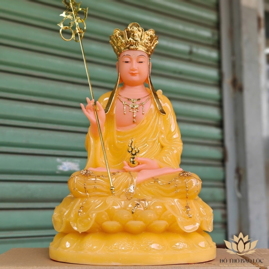 Tượng Địa Tạng Vương Bồ Tát ngồi trên đài sen bằng đá cao cấp cao 41cm – Màu vàng thạch anh