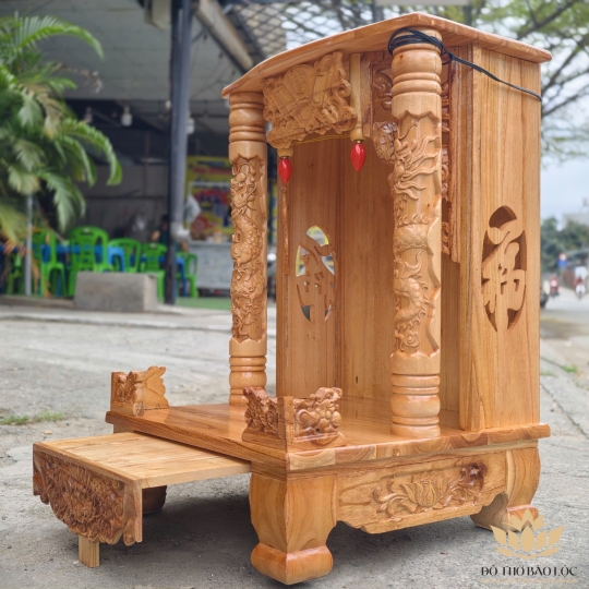 Bàn thờ thần tài ông địa gỗ xoan đào ngang 48cm quỳ trụ - Vàng