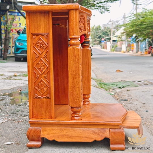 Bàn thờ Thần Tài Thổ Địa gỗ gõ đỏ cột vuông Cao 81cm x Ngang 60cm – Loại tốt [ Ảnh thật ]